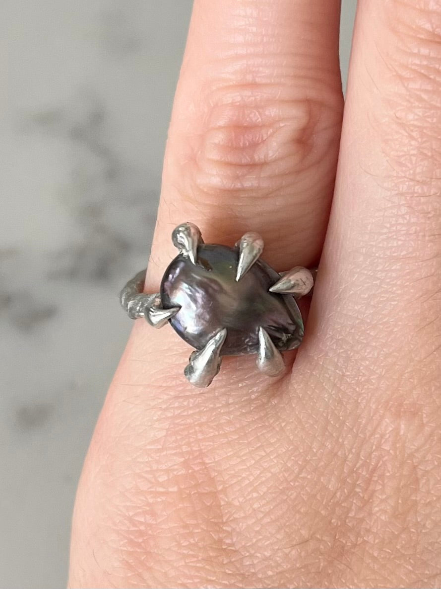 Elegant Ring | Size 4.5