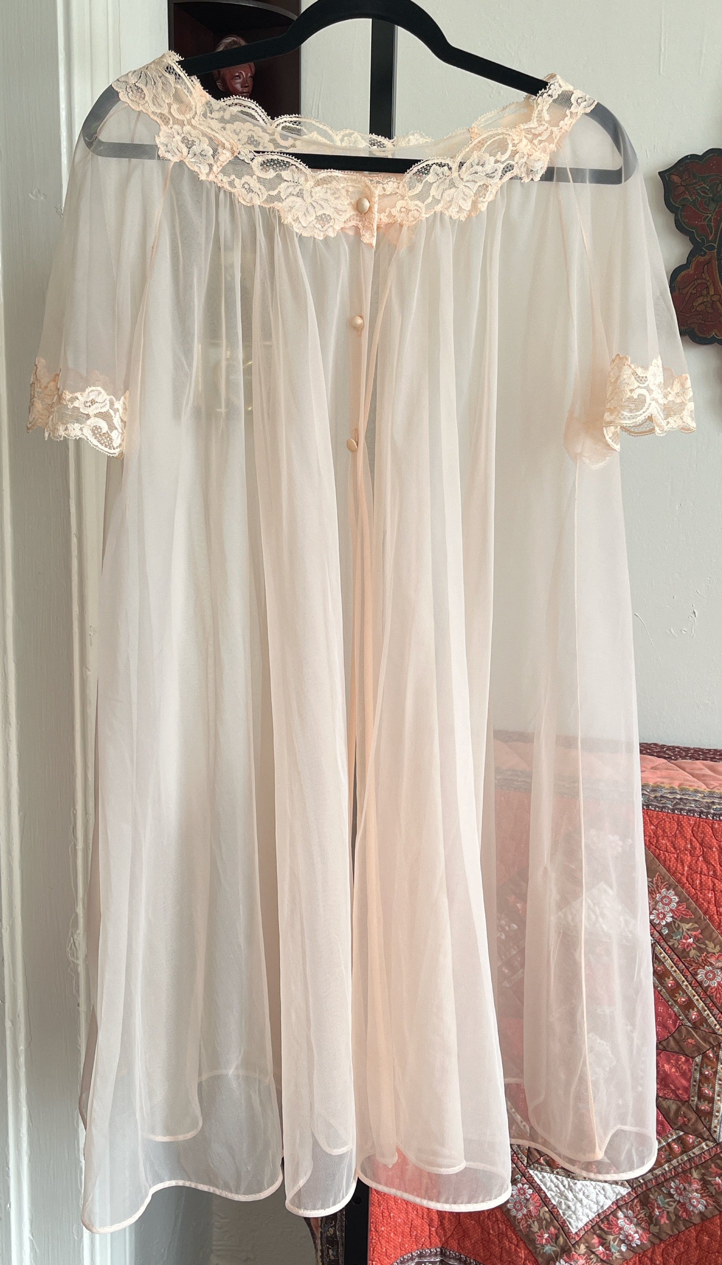 Vintage Peachy Sheer Nylon Puff Nightgown  Robe w Satin Buttons and Lace Trim ⓍⓁ