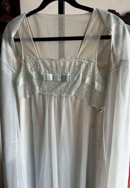 Vintage Shadow Line Night Gown with Robe ⓧⓢ