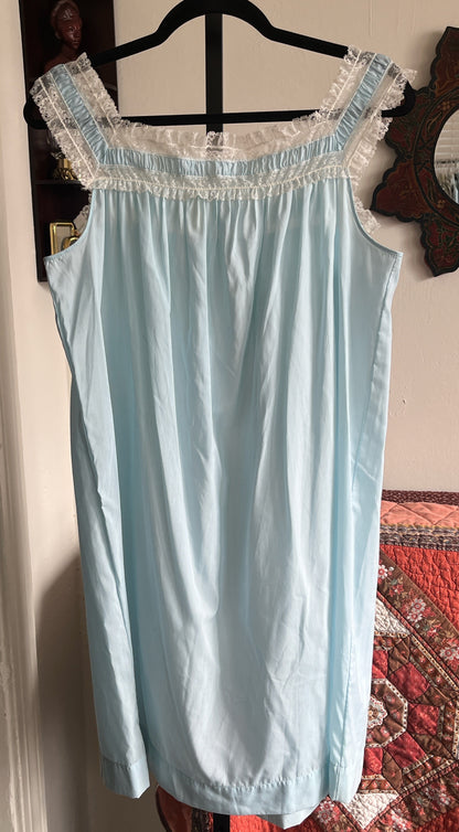 Vintage Barbizon Lace Ruffle and Gathered Collar Cotton Slip Dress Ⓜ⃝