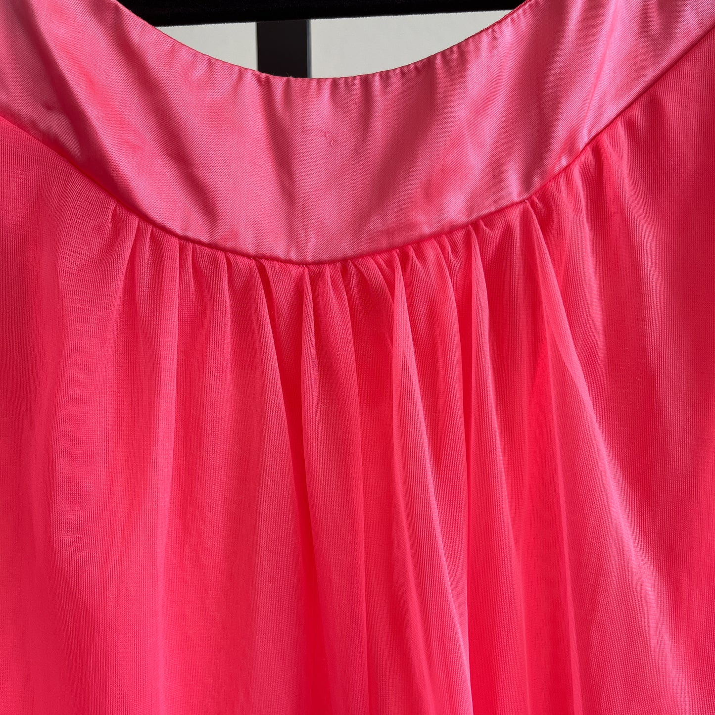Vintage Bright Pink Nylon NightGown Ⓜ⃝