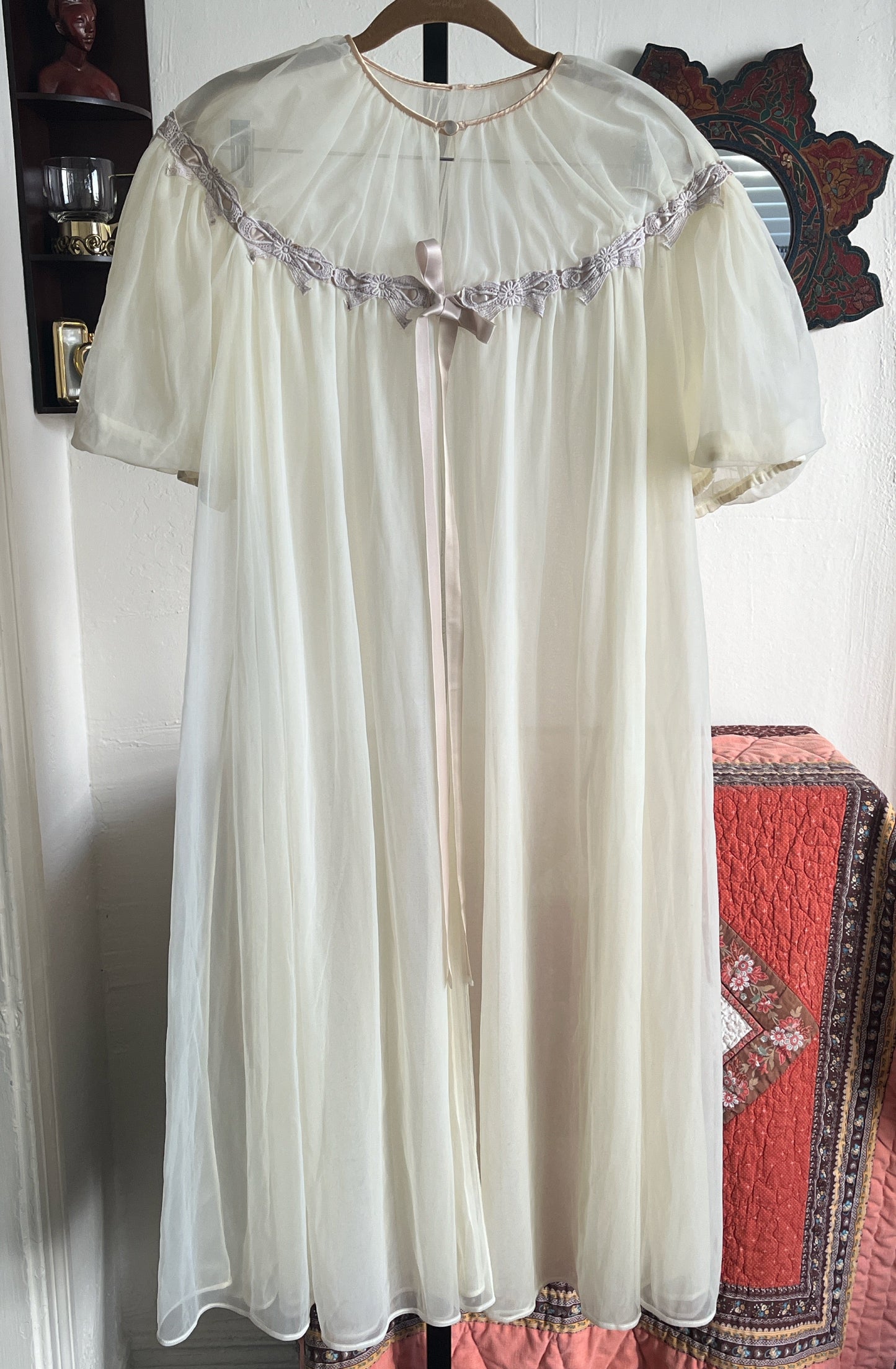 Vintage Seamprufe Beige Puff Sleeve Night Gown Robe w Ribbon Embroidery and Satin Tie Ⓛ