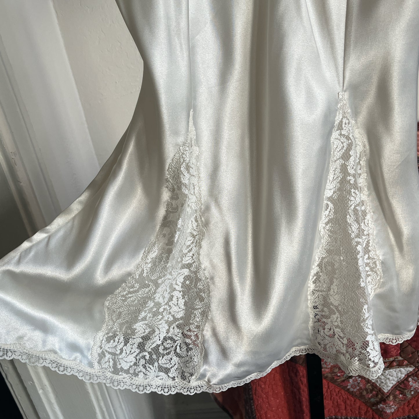 Vintage Gold Tag Victoria Secret White Satin Mini Slip Lingerie Dress w Lace Godets Ⓜ⃝