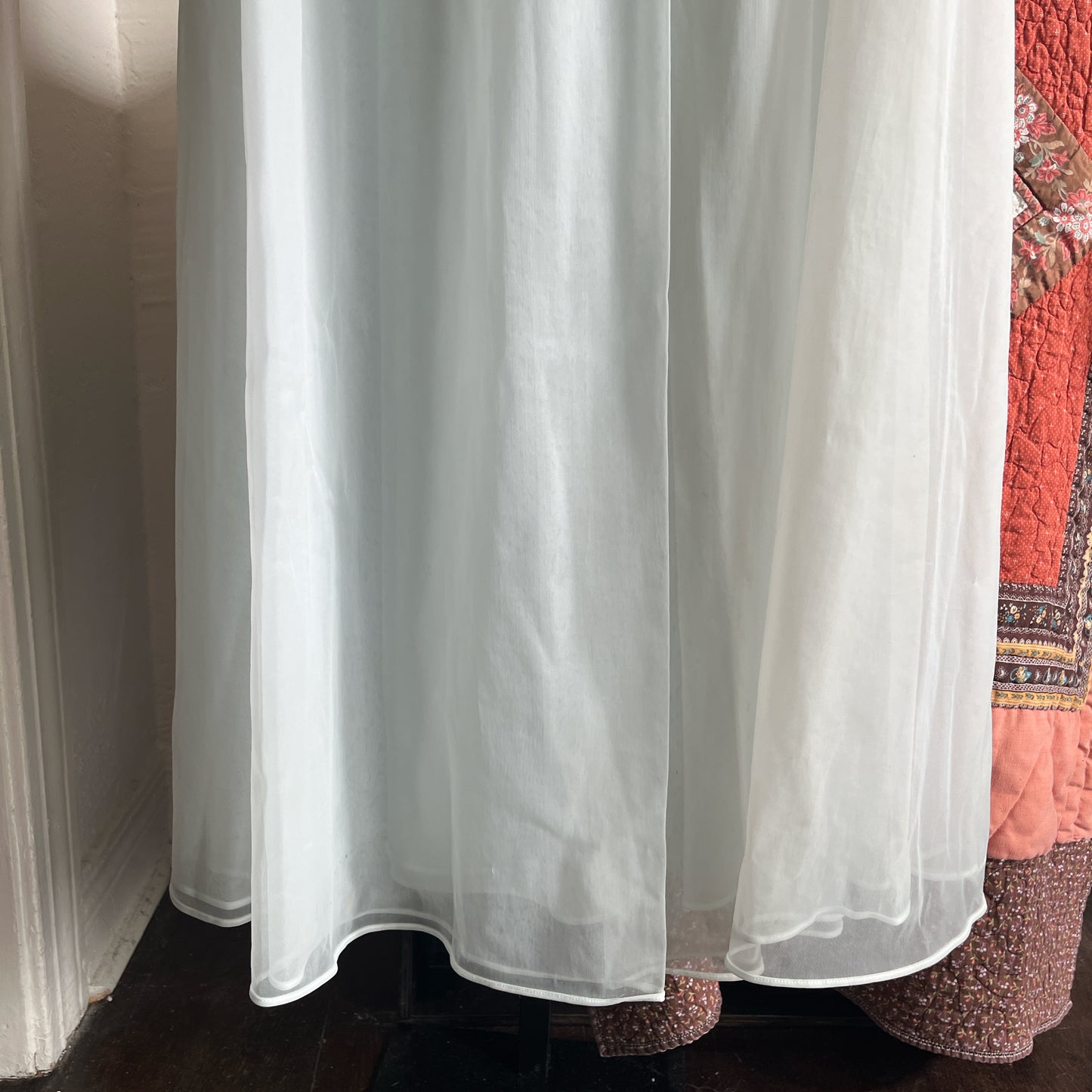 Vintage Shadow Line Night Gown with Robe ⓧⓢ