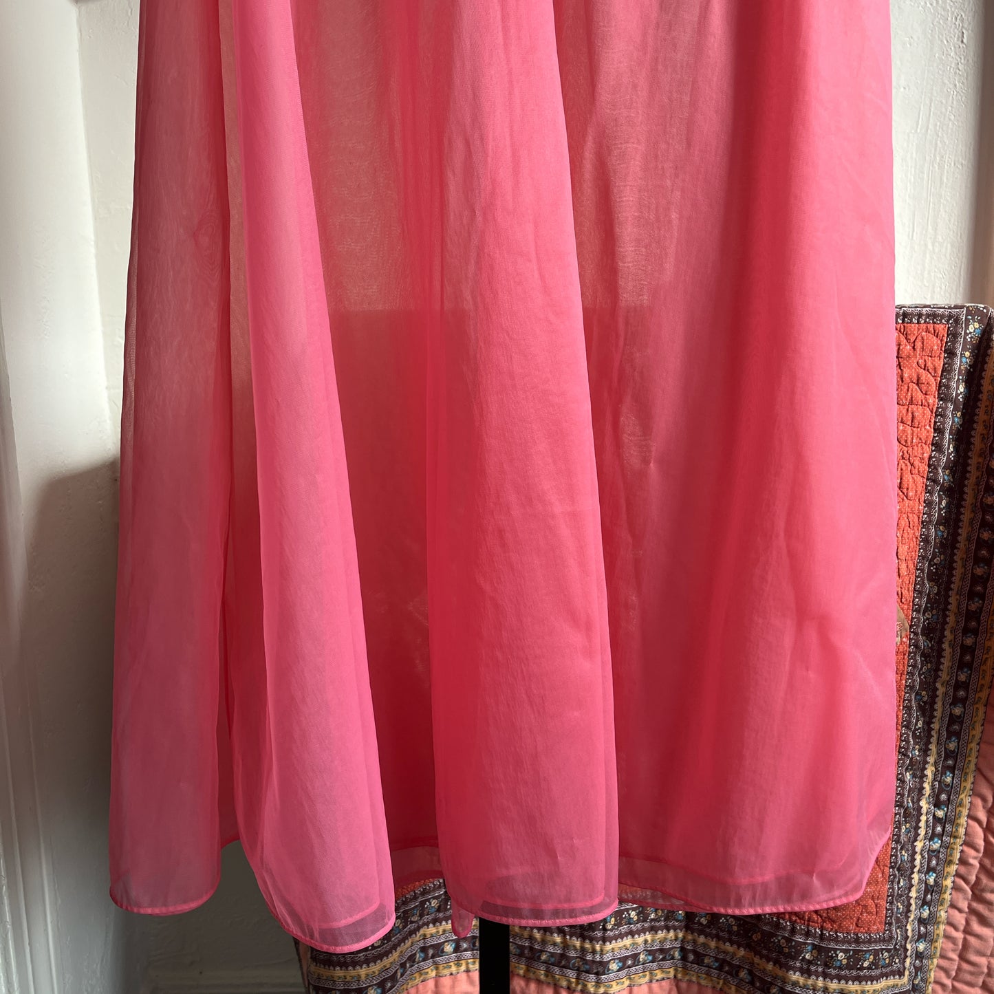 Vintage Vanity Fair Salmon Sheer Nylon Puff Sleeve Bed Jacket Nightgown Robe Ⓛ