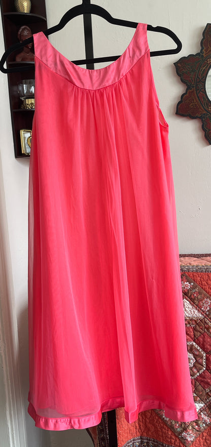 Vintage Bright Pink Nylon NightGown Ⓜ⃝