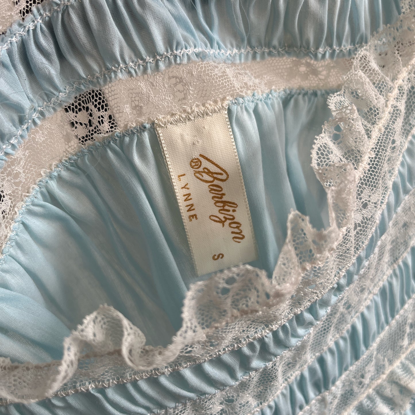 Vintage Barbizon Lace Ruffle and Gathered Collar Cotton Slip Dress Ⓜ⃝