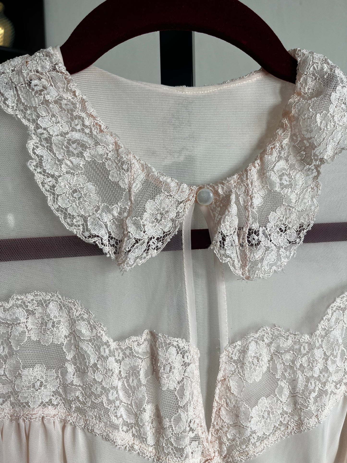 Vintage Light Pink Semi-Sheer Nylon Maxi Dress w Dainty Lace Collar Ⓜ⃝