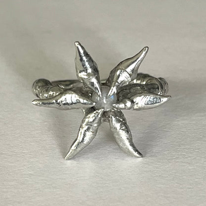 Moon Stone Flower | Size 7-9