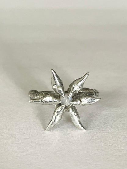 Moon Stone Flower | Size 7-9